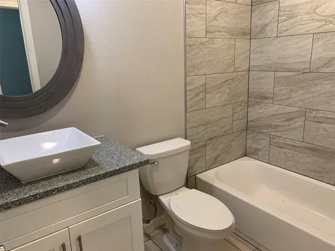 4221 Alvin Street A Houston TX 77051