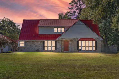 2920 Grace Lane Highlands TX 77562