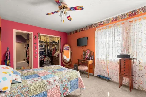 2920 Grace Lane Highlands TX 77562