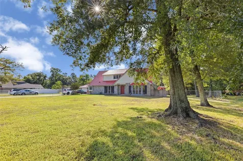2920 Grace Lane Highlands TX 77562