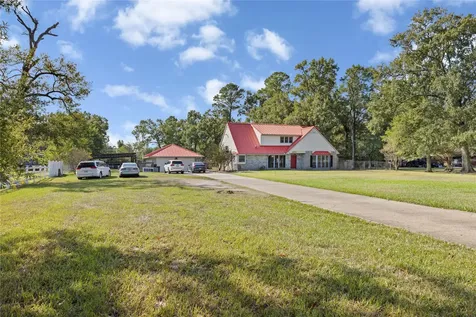2920 Grace Lane Highlands TX 77562