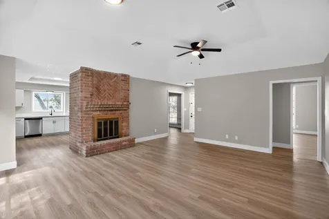 107 Cherry Hills Rockport TX 78382