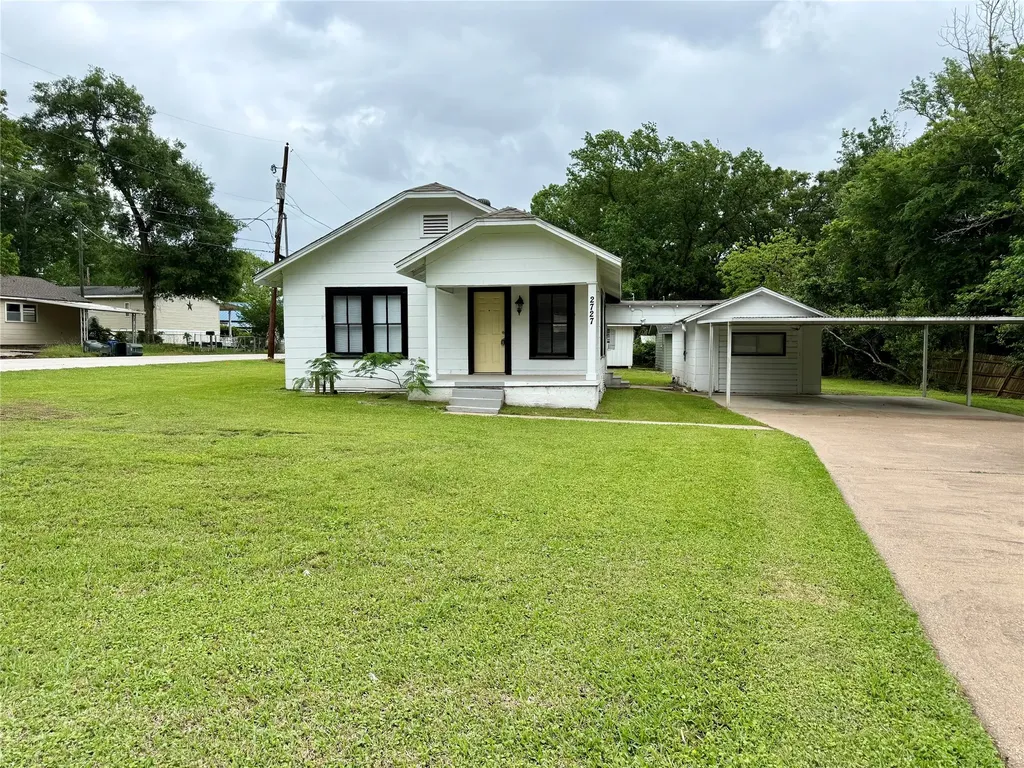 2727 Old Houston Road Huntsville TX 77340