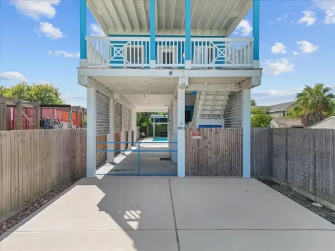 1012 22nd Street Street D Dickinson TX 77539