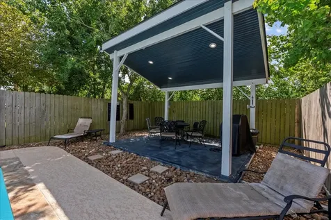 1012 22nd Street Street D Dickinson TX 77539