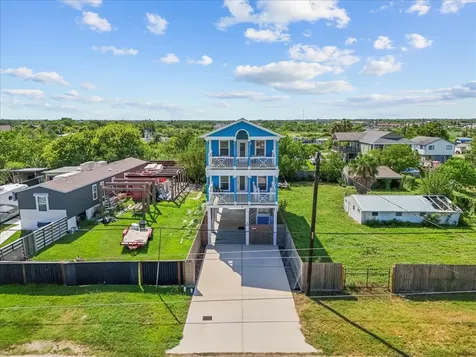 1012 22nd Street Street D Dickinson TX 77539