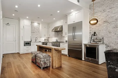 3 Waterway Court 4d The Woodlands TX 77380