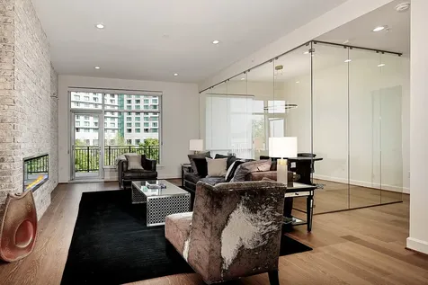 3 Waterway Court 4d The Woodlands TX 77380