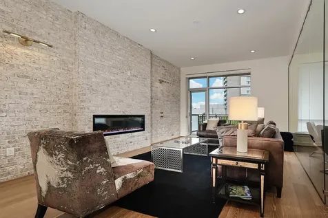 3 Waterway Court 4d The Woodlands TX 77380