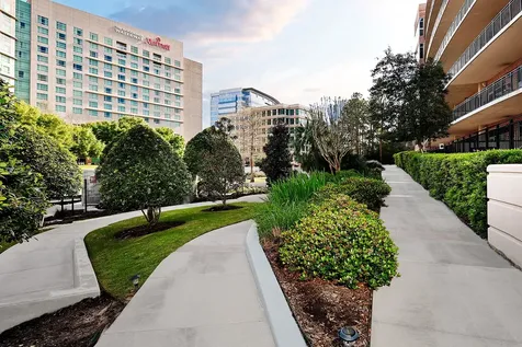 3 Waterway Court 4d The Woodlands TX 77380