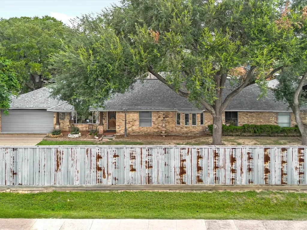 810 Martin Street Houston TX 77018