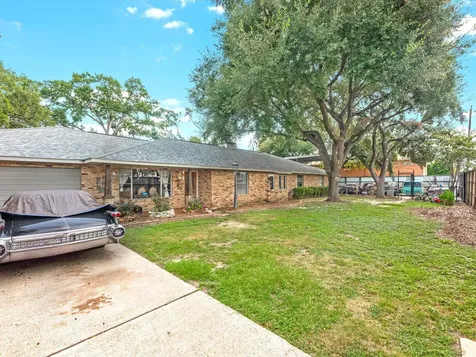 810 Martin Street Houston TX 77018