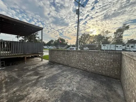 3013 W Park Avenue Pinehurst TX 77630