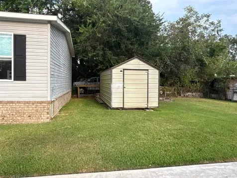 3013 W Park Avenue Pinehurst TX 77630