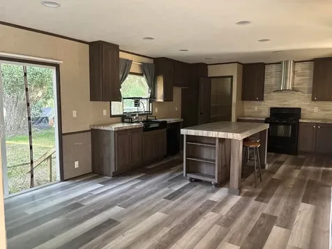 3013 W Park Avenue Pinehurst TX 77630