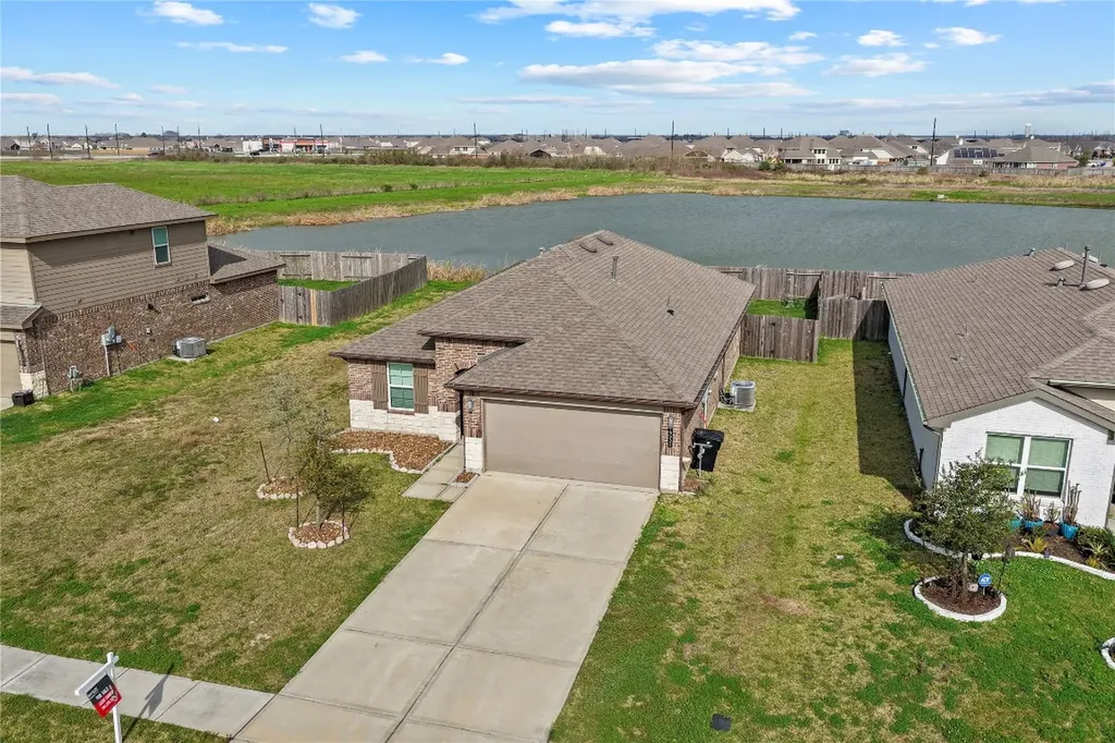 14531 Sweetwater Drive Baytown TX 77523
