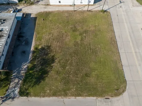 705 9th Street N Texas City TX 77590