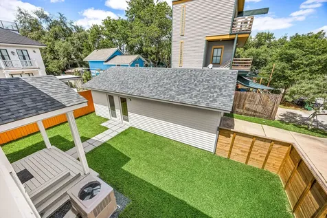302 W Drew Street Houston TX 77006