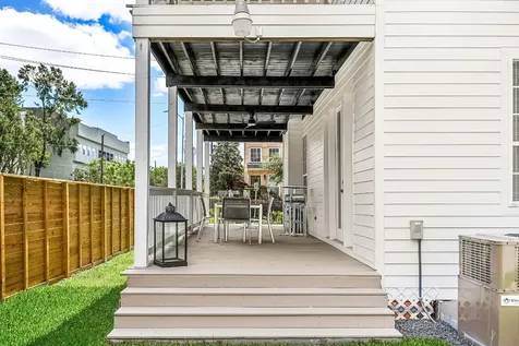302 W Drew Street Houston TX 77006