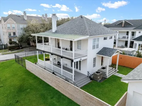 302 W Drew Street Houston TX 77006