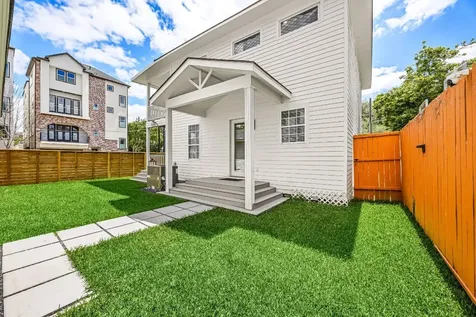302 W Drew Street Houston TX 77006