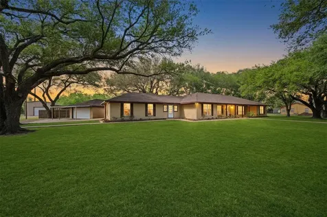 13926 Fm 442 Road Needville TX 77461