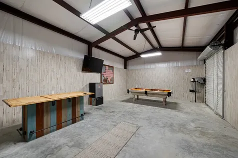 13926 Fm 442 Road Needville TX 77461