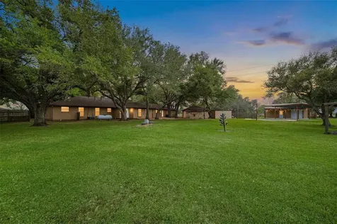 13926 Fm 442 Road Needville TX 77461