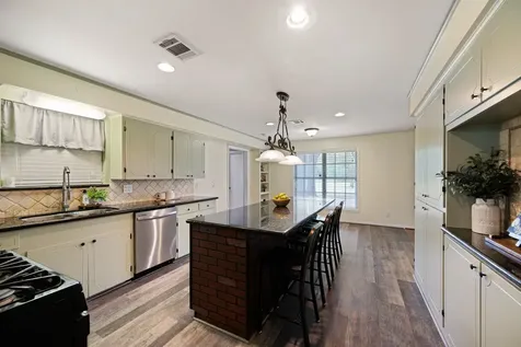 13926 Fm 442 Road Needville TX 77461