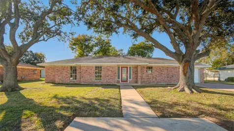3416 Walnut Drive Bay City TX 77414