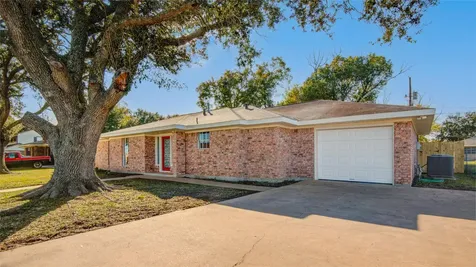 3416 Walnut Drive Bay City TX 77414