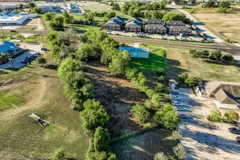 2701 S Market Street Brenham TX 77833