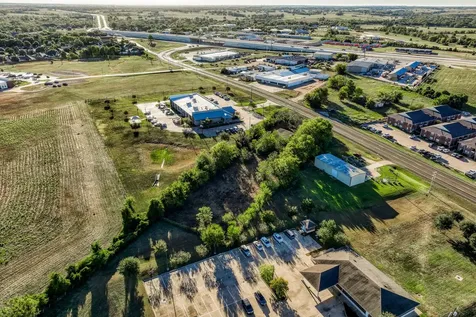 2701 S Market Street Brenham TX 77833