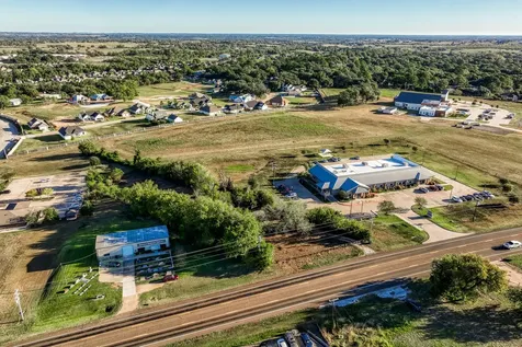 2701 S Market Street Brenham TX 77833