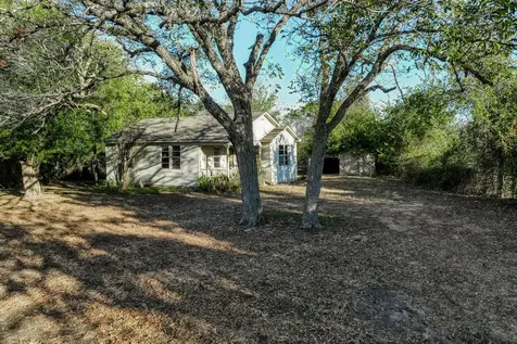 2701 S Market Street Brenham TX 77833