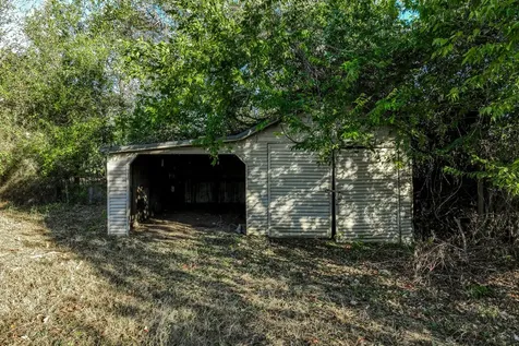 2701 S Market Street Brenham TX 77833