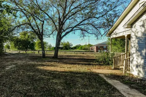 2701 S Market Street Brenham TX 77833