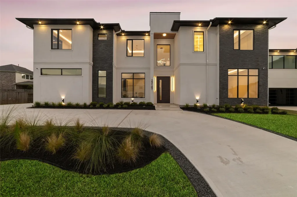 23107 Vista De Tres Lagos Drive Spring TX 77389