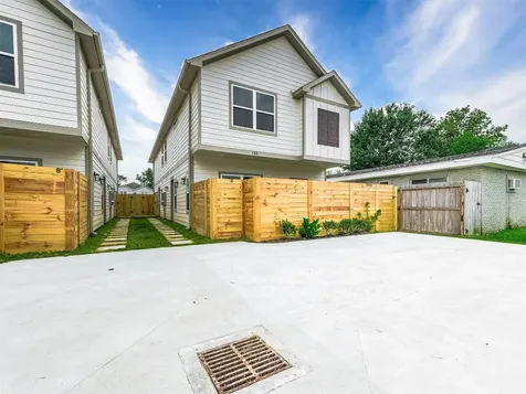 789 Fortune Street A-b Houston TX 77088