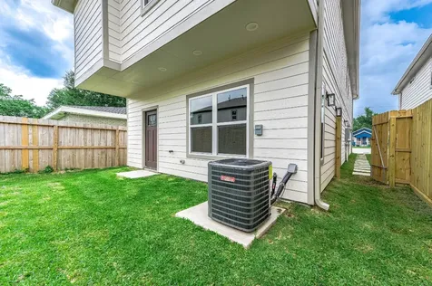 789 Fortune Street A-b Houston TX 77088