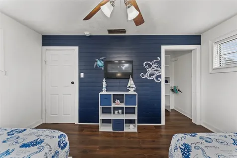 1901 Bayou Homes Drive Galveston TX 77551