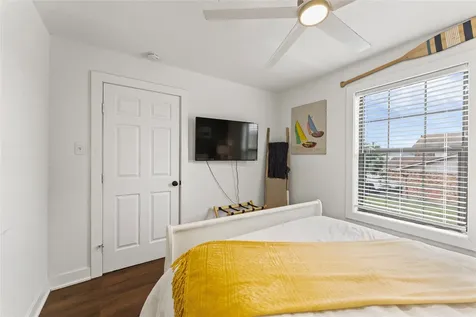 1901 Bayou Homes Drive Galveston TX 77551