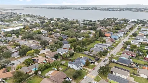 1901 Bayou Homes Drive Galveston TX 77551