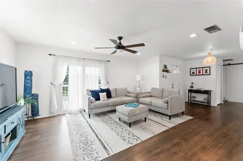 1901 Bayou Homes Drive Galveston TX 77551