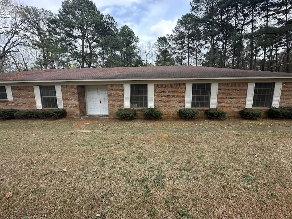 2704 Park Drive Marshall TX 75670