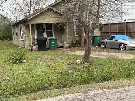 4917 Higgins Street Houston TX 77033