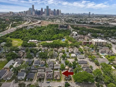 118 North Street Houston TX 77009