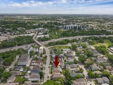 118 North Street Houston TX 77009
