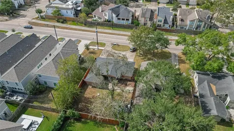 5609 Newcastle Street Bellaire TX 77401