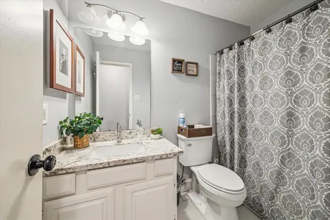 11835 Sandpiper Drive Houston TX 77035